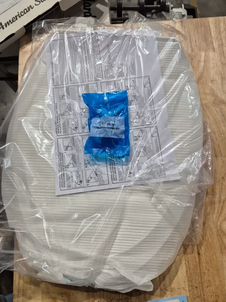 Cadet Elongated Antimicrobial Soft Close Toilet Seat in White - image 4