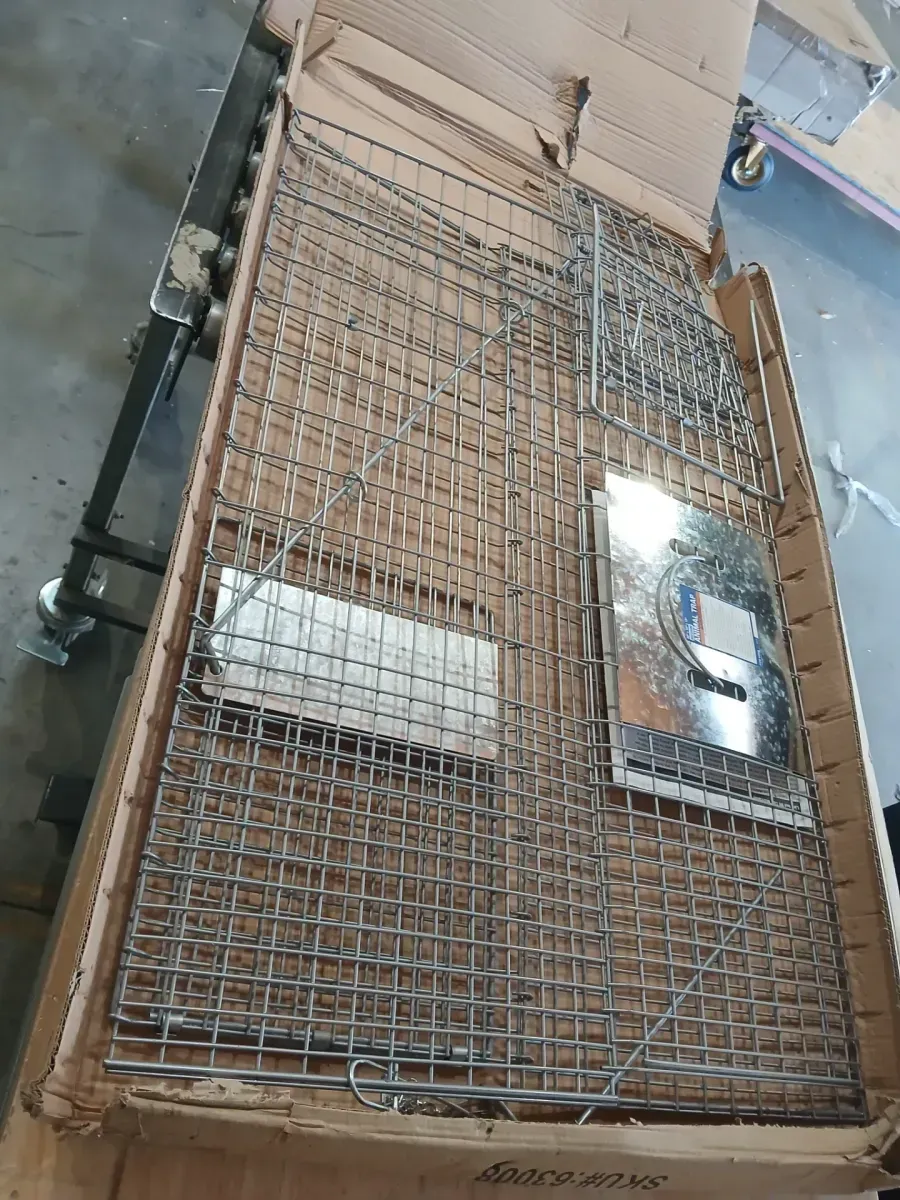 Medium Live Animal Trap, 32" x 10" x 15" - image 2