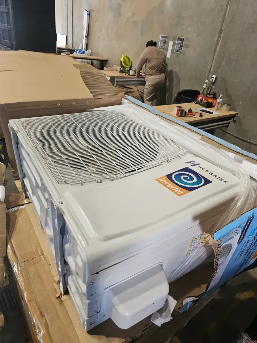 Hessaire 12,000 BTU 1 Ton Ductless Mini-Split Air Conditioner and Heat Pump - image 2