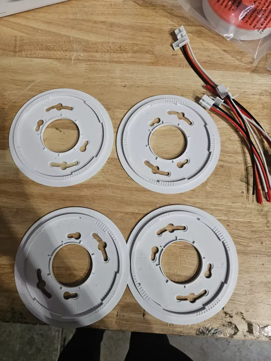 Hardwired Interconnected Smoke Detector with Photoelectric Sensor (4-Pack), 20SAR - image 2