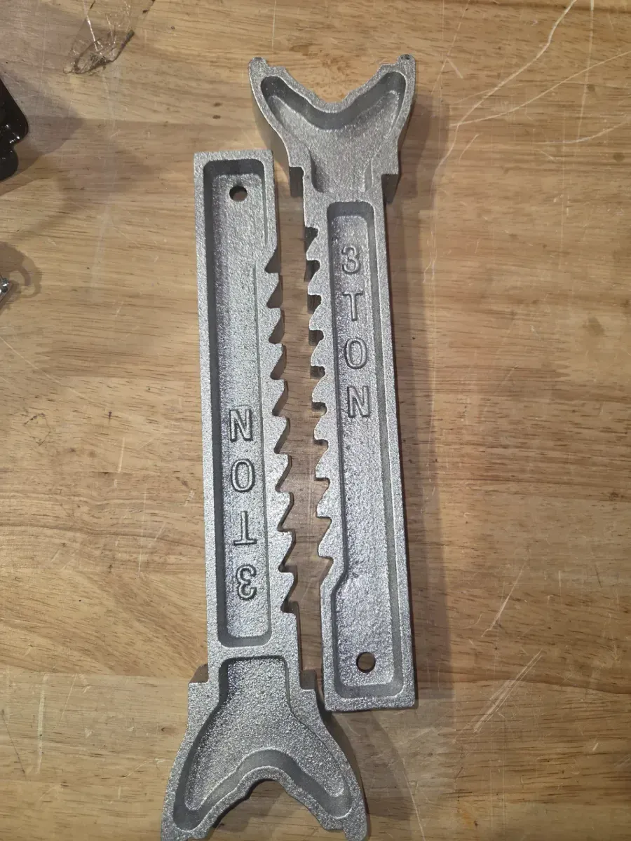 3-Ton Car Jack Stands - image 4