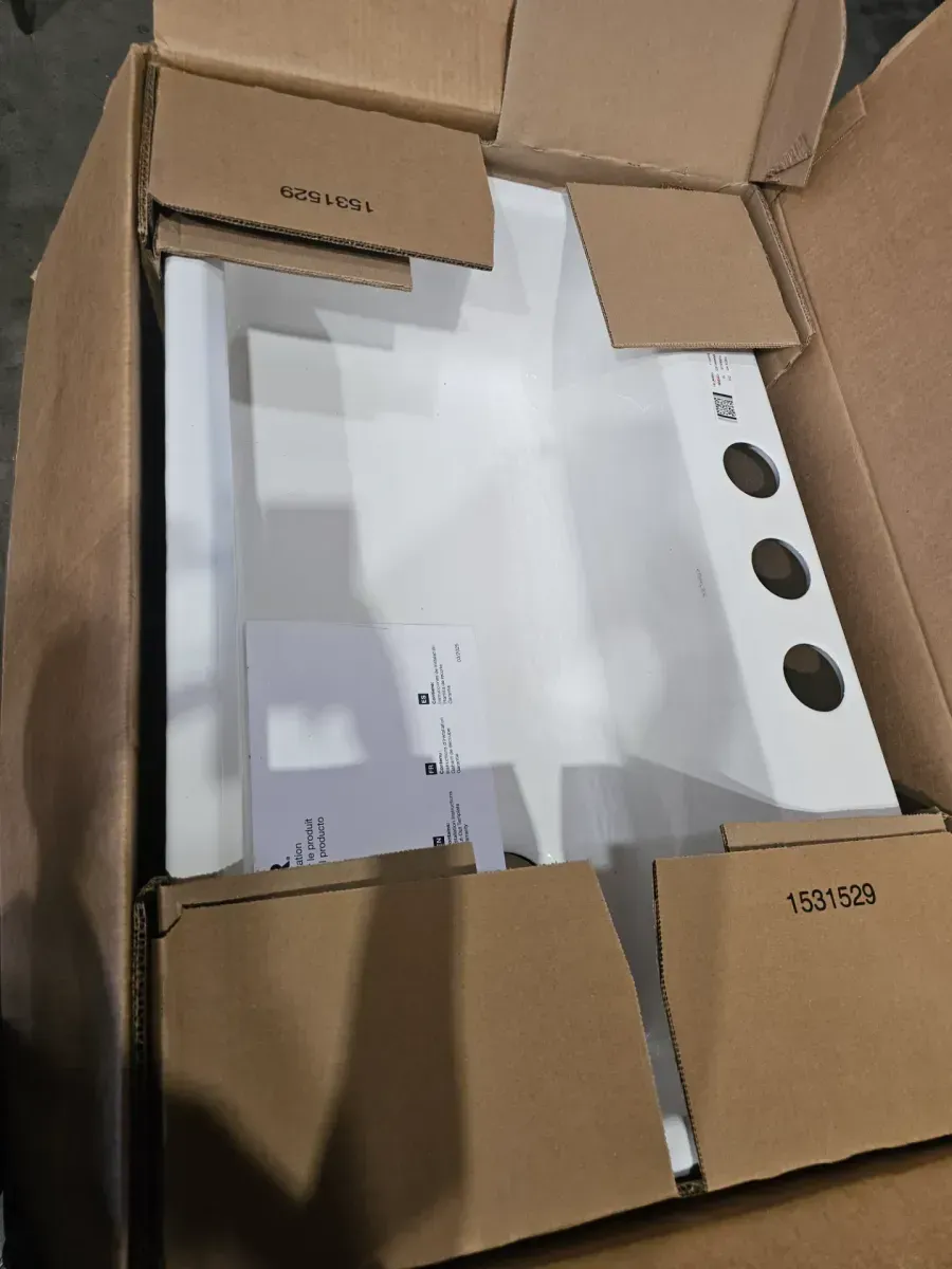 Riverby Undermount Cast Iron 33 in. 5-Hole Single Bowl Kitchen Sink with Accessories in White - image 5