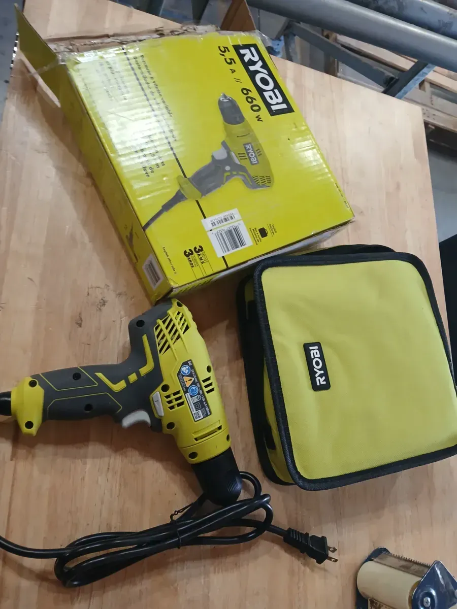 5.5 Amp Corded 3/8 in. Variable Speed Compact Drill/Driver with Bag - image 4