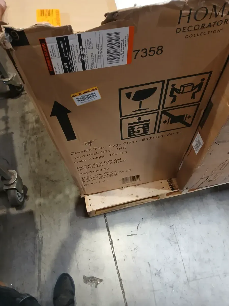 ***sink has  tiny crack Doveton 36 in. Single Sink Freestanding Sage Green Bath Vanity with White Engineered Stone Top (Assembled) - image 2