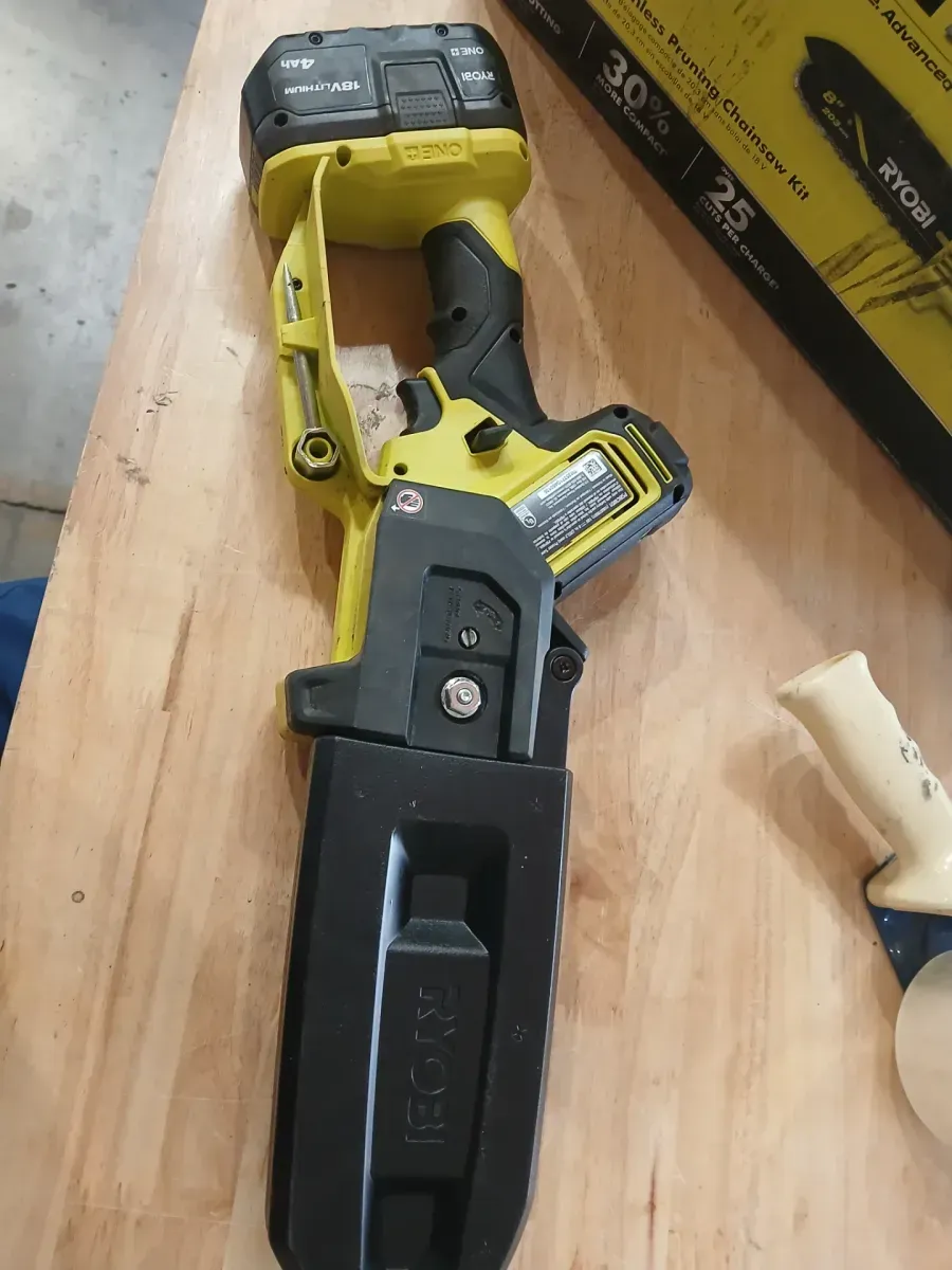 ***Non-functional***ONE+ HP 18V Brushless 8 in. Battery Compact Pruning Mini Chainsaw with 2.0 Ah Battery and Charger - image 4
