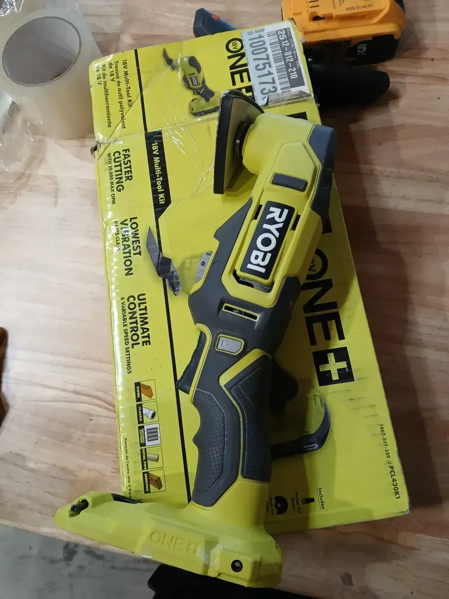 ***non functional missing battery and charger ONE+ 18V Cordless Oscillating Multi-Tool Kit with 2.0 Ah Battery and Charger - image 3