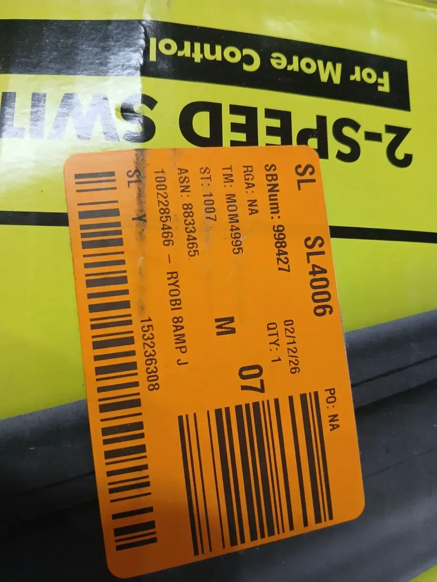 ***Non-functional***ONE+ 18V Cordless 1 Gal. Wet/Dry Vacuum (Tool Only) with 1-1/4 in. Crevice Tool and Utility Nozzle135 MPH 440 CFM 8 Amp Corded Electric Jet Fan Leaf Blower - image 2
