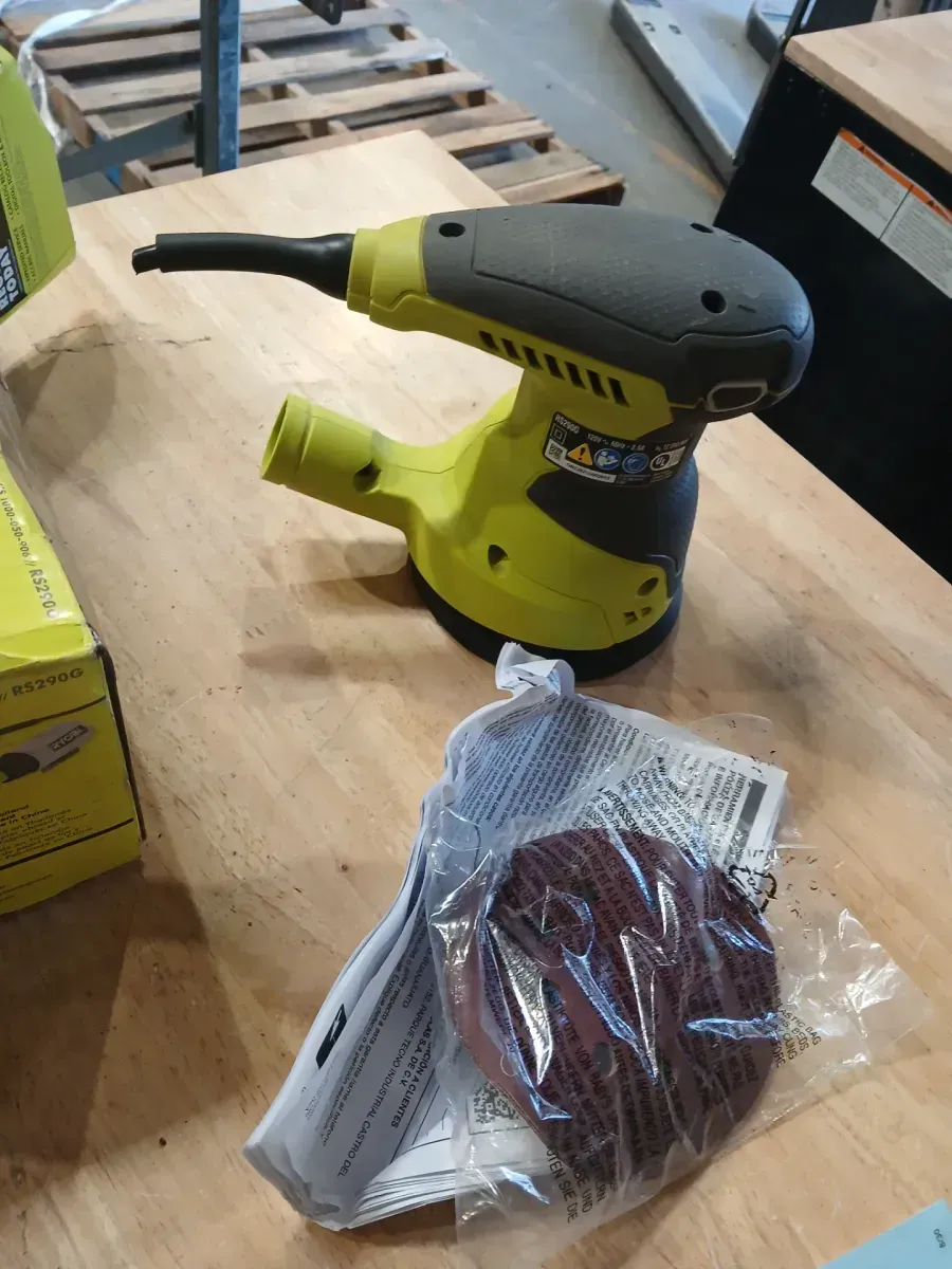 ***Not funcional ***2.6 Amp Corded 5 in. Random Orbital Sander - image 4