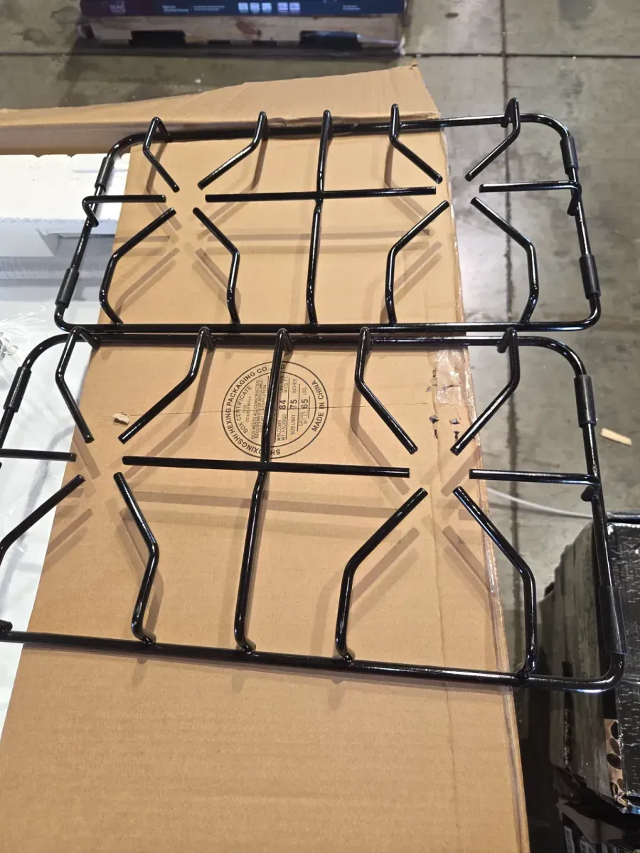 24 in. 2.6 cu. ft. Gas Range in White - image 3