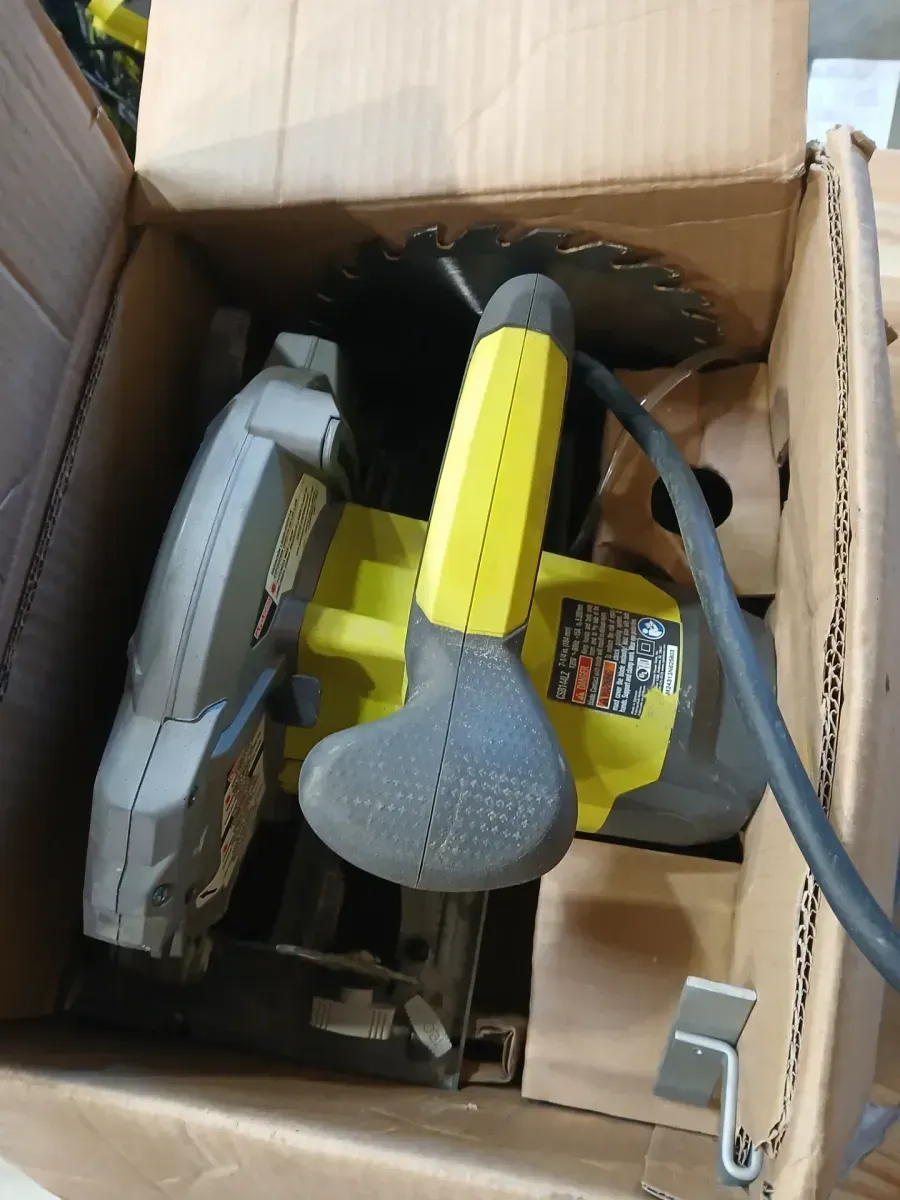 15 Amp Corded 7-1/4 in. Circular Saw with EXACTLINE Laser Alignment System, 24T Carbide Tipped Blade, Edge Guide and Bag - image 3