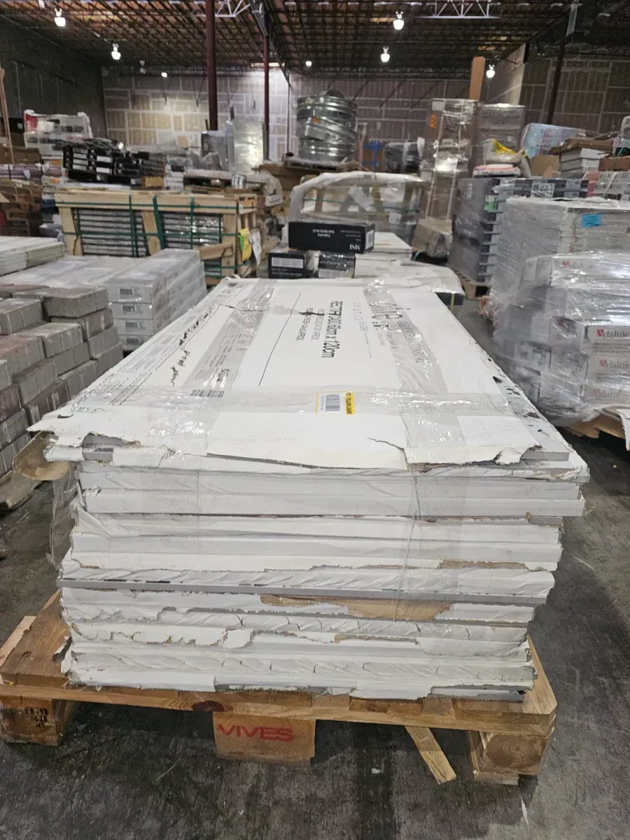 Vives Lucent Multicolor Terrazzo-Effect Polished Porcelain Tile - image 3