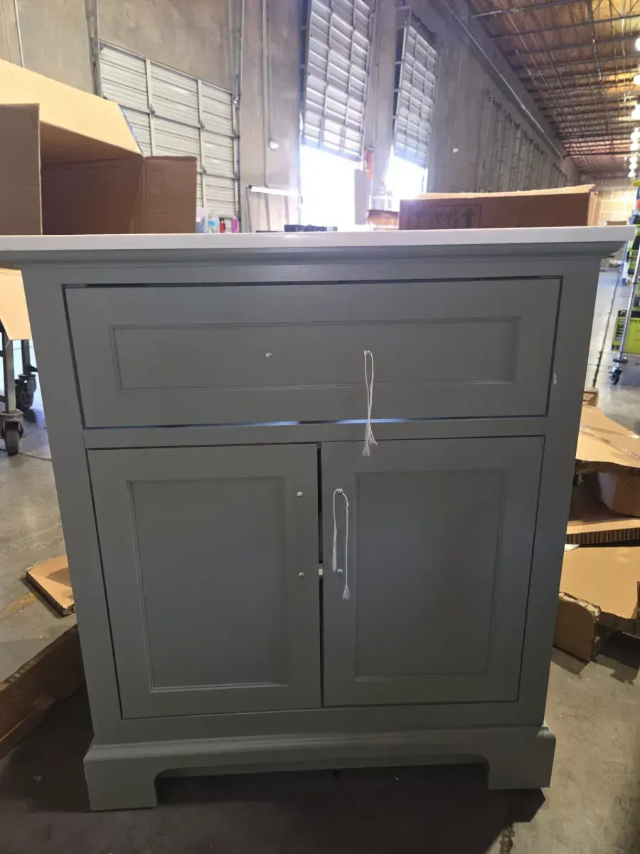 Doveton 30 in. Single Sink Freestanding Sage Green Bath Vanity with White Engineered Stone Top (Assembled) - image 4