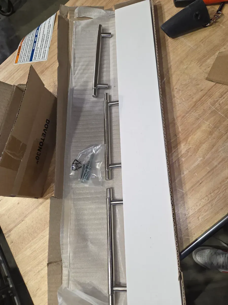 Doveton 30 in. Single Sink Freestanding Sage Green Bath Vanity with White Engineered Stone Top (Assembled) - image 5