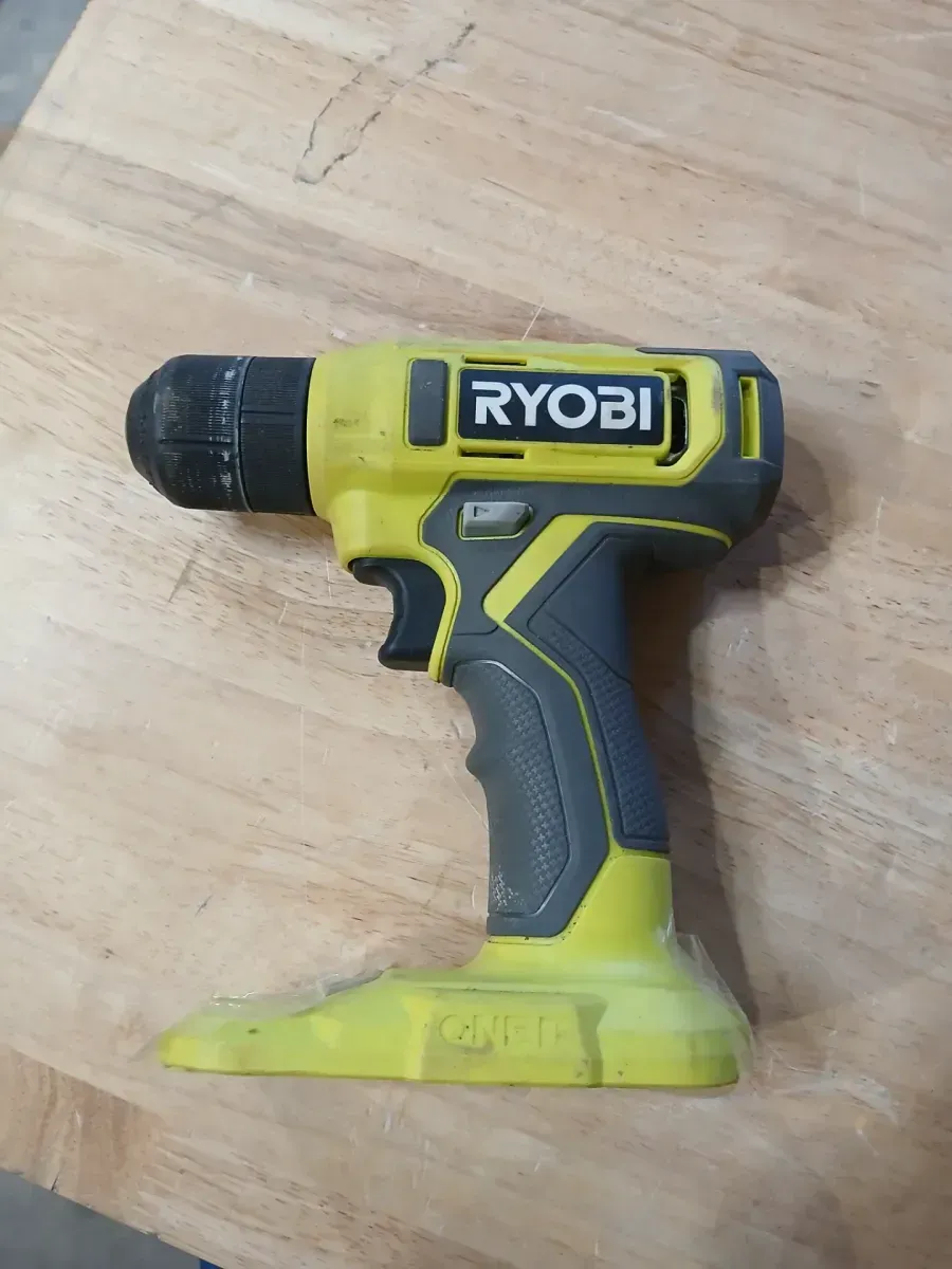 ***Non-functional***ONE+ 18V Cordless 1/2 in. Hammer Drill Kit with 1.5 Ah Battery and Charger - image 1