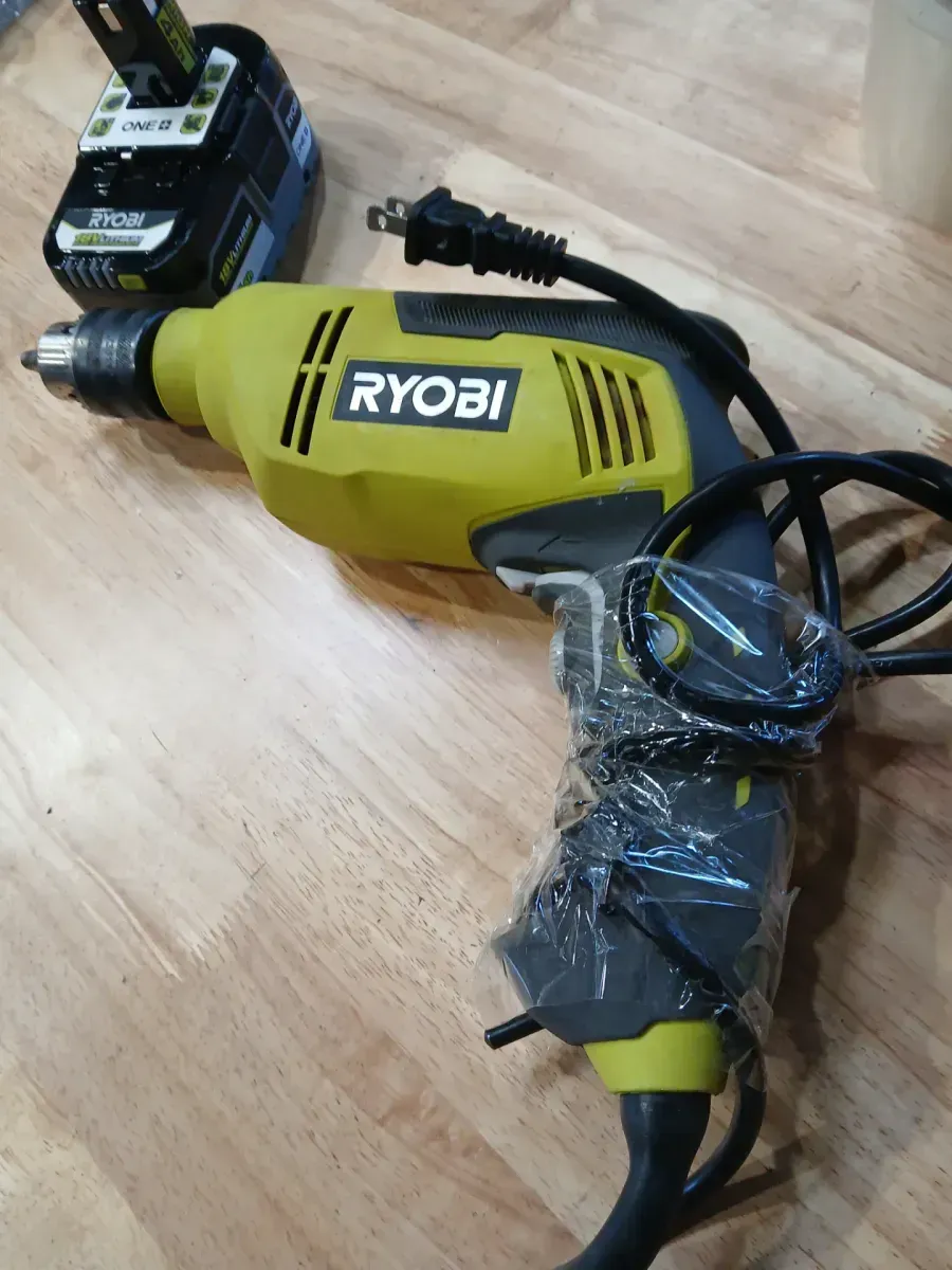 ***6.2 Amp Corded 5/8 in. Variable Speed Hammer Drill - image 2