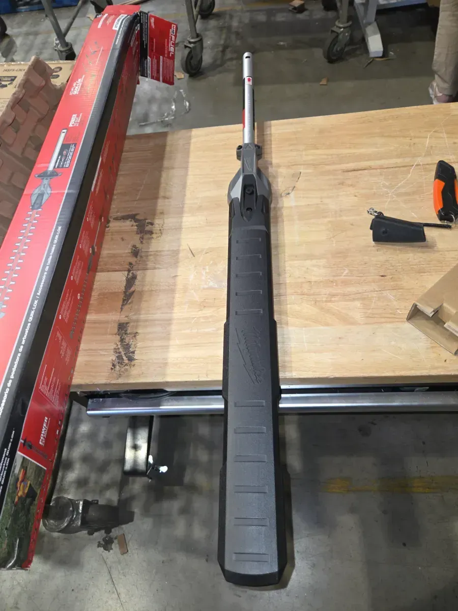 M18 FUEL QUIK-LOK Hedge Trimmer Attachment (Tool-Only) - image 2