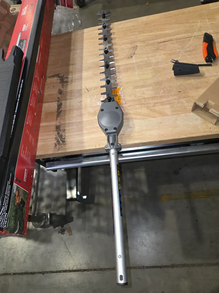 M18 FUEL QUIK-LOK Hedge Trimmer Attachment (Tool-Only) - image 3