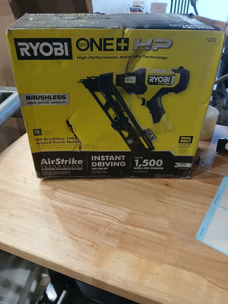 *** non functional ONE+ HP 18V Brushless Cordless 15-Gauge 34° Angled Finish Nailer (Tool Only) - image 2