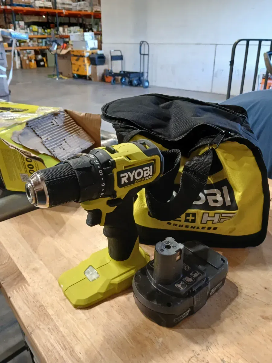 ***Non-functional***ONE+ HP 18V Brushless Cordless Compact 1/2in. Drill/Driver Kit with (2) 1.5 Ah Batteries and Charger - image 4