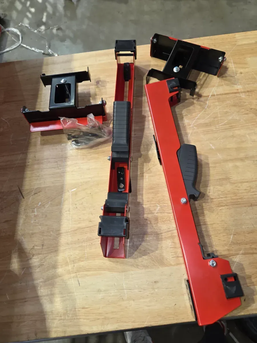 Folding Miter Saw Stand - image 2