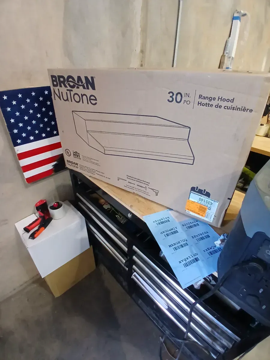 RL6200 Series 30 in. Ductless Under Cabinet Range Hood with Light in Black - image 2