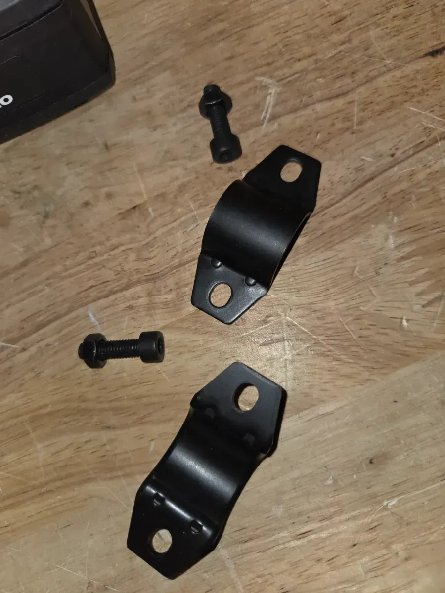 M18 Fuel 18V 10 in. Brushless Cordless Battery Powered Pole Saw Kit Quik-Lok Attachment Capability, 8.0 Forge Battery - image 4