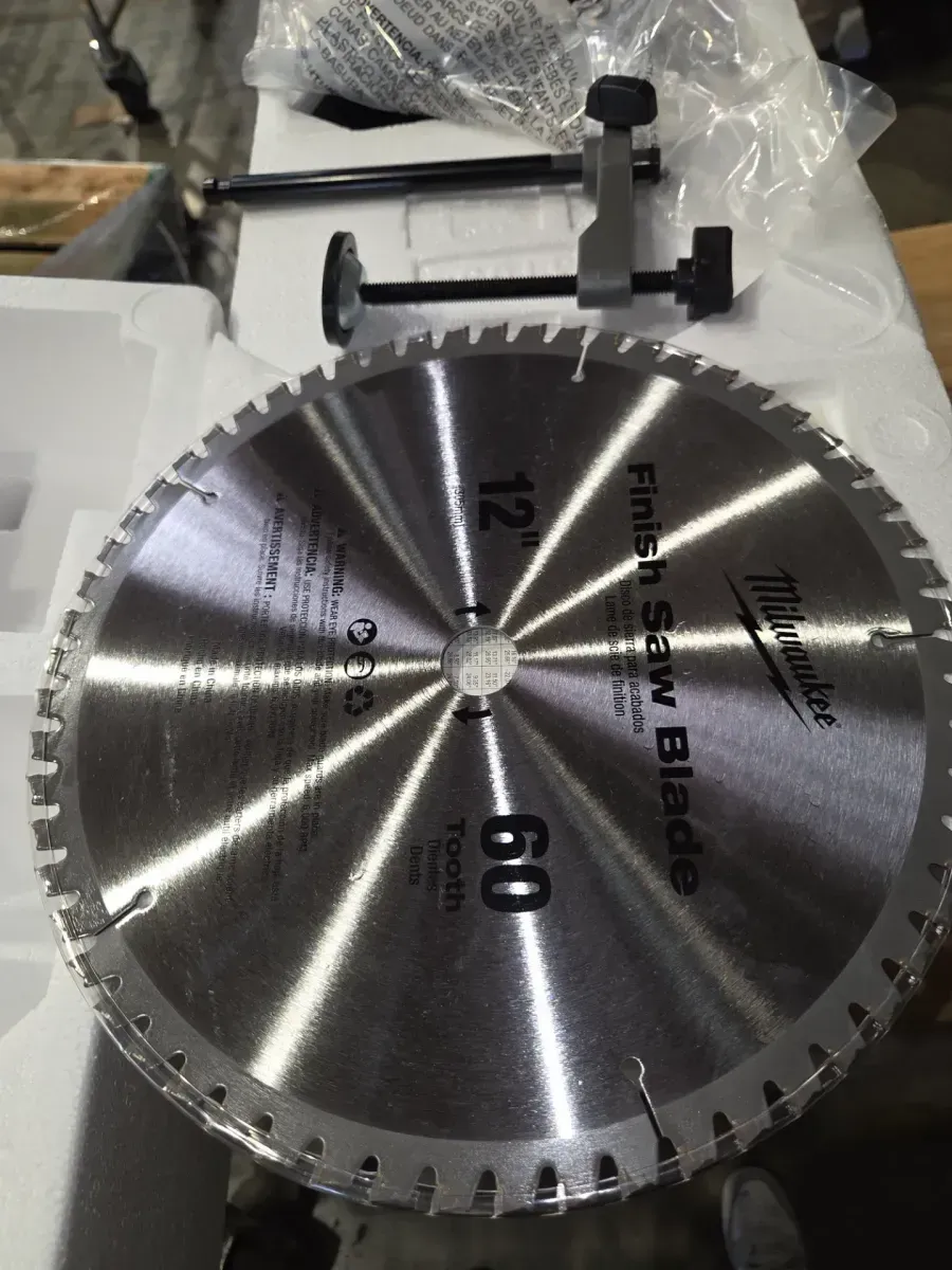 M18 FUEL 18V 10 in. Lithium-Ion Brushless Cordless Dual Bevel Sliding Compound Miter Saw Kit with One 8.0 Ah Battery - image 4