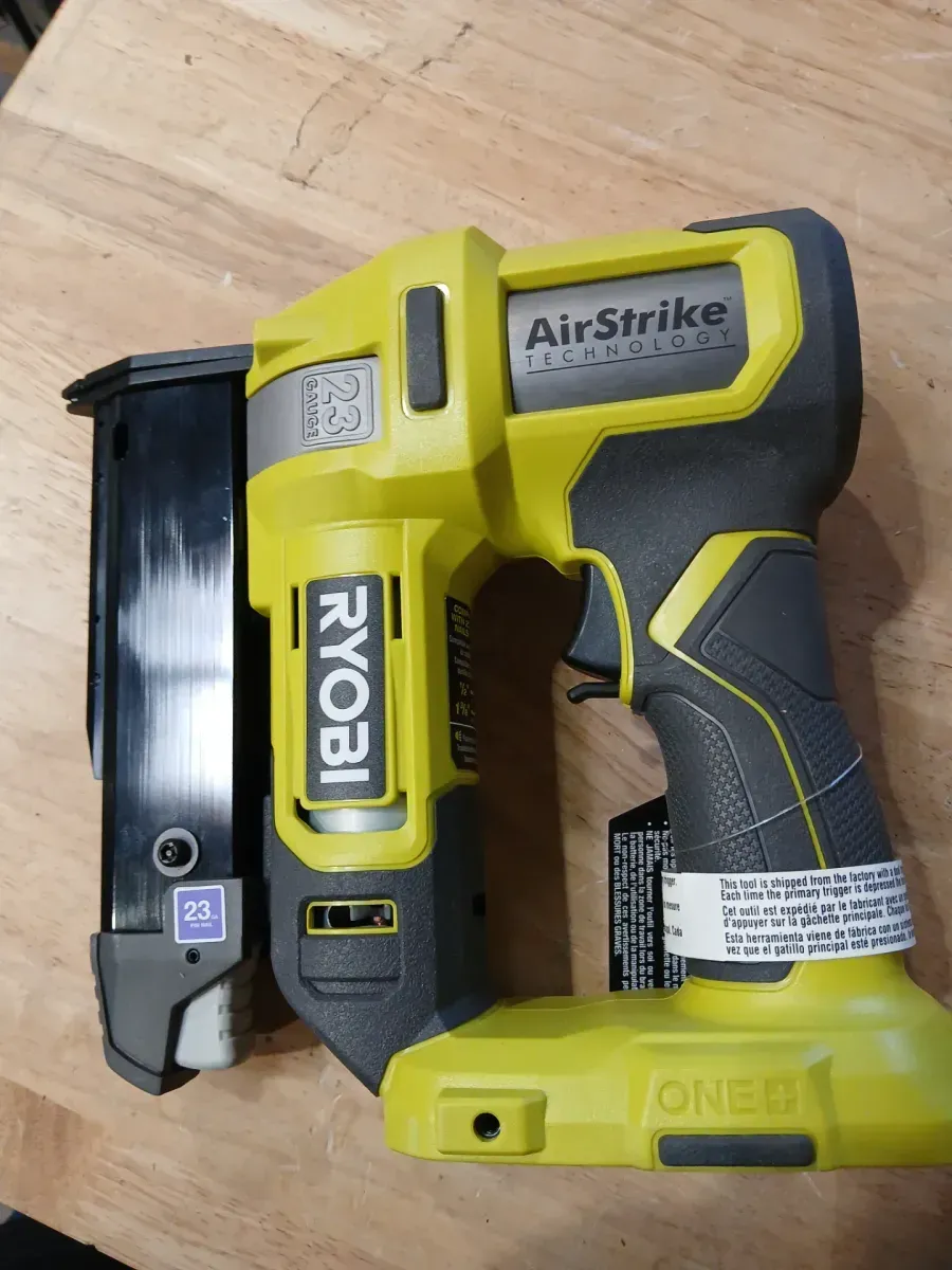 ***not funcional***ONE+ 18V Cordless Airstrike 23-Gauge Pin Nailer (Tool Only) - image 4