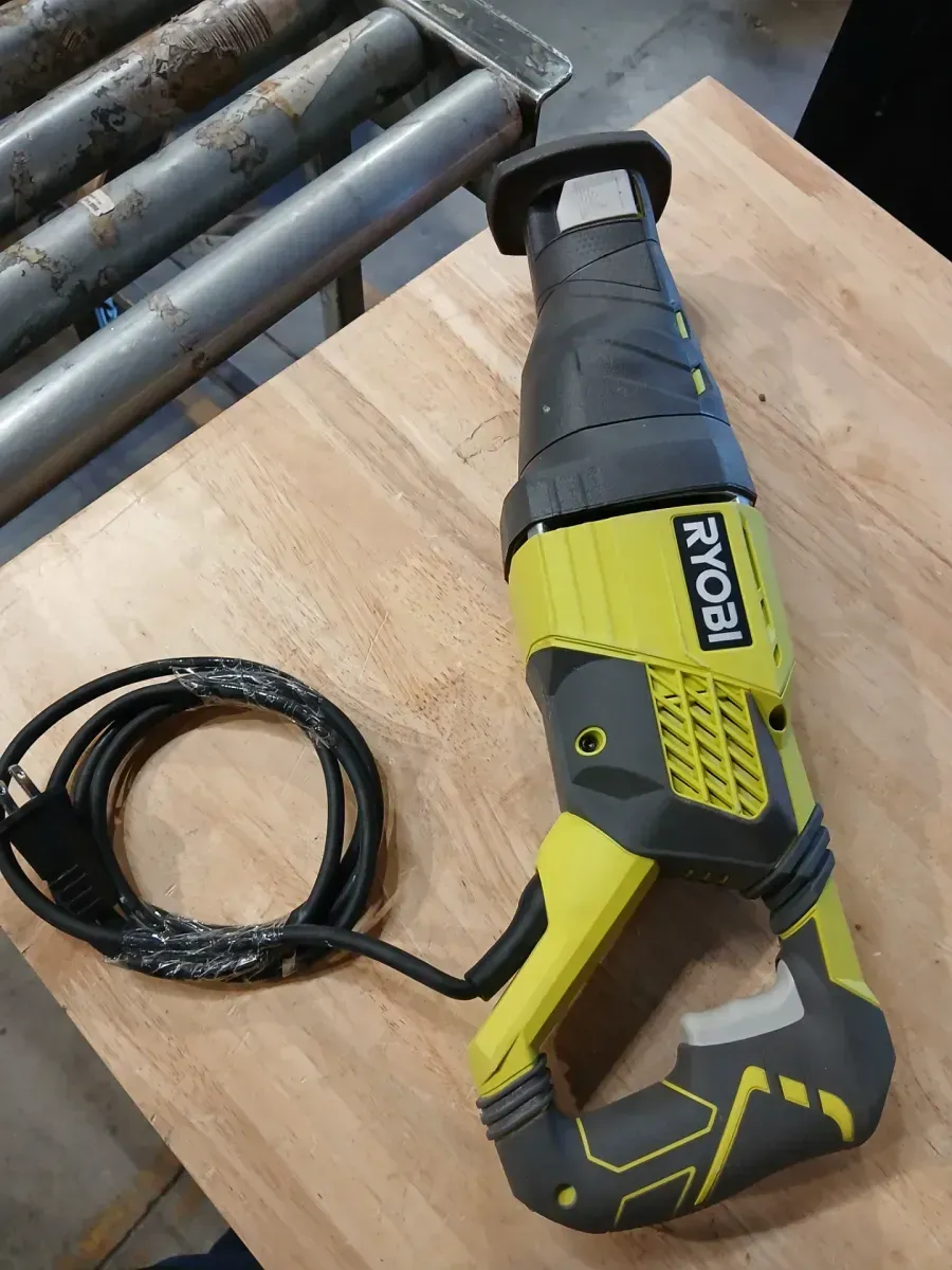 12 Amp Corded Reciprocating Saw - image 3