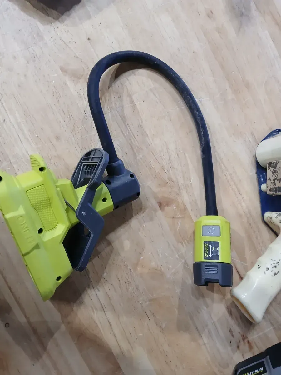 18V ONE+ FLEXI***Non-functional***BLE LED CLAMP LIGHT KIT - image 1