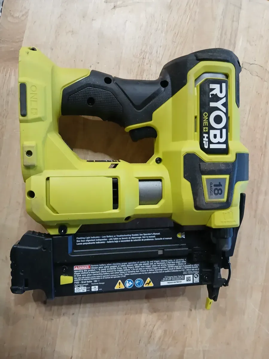 ***Non-functional***RYOBI - 18G ONE+ 18G Compressed Air Nailer for Pulling Nails from 15 to 50 mm Without Compressor or Gas Cartridge - Release System (Battery and Charger not Included) - R18GN18-0 - image 1