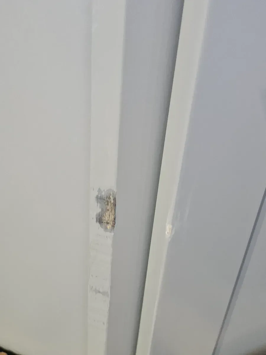 Set of 6 cabinets( 4 upper and 2 lower ) - image 7