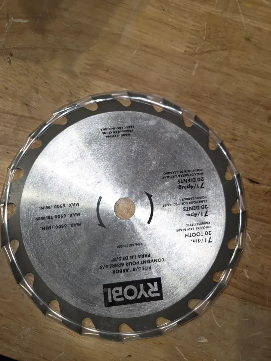 **NON FUNCTIONAL**14 Amp 7-1/4 in. Circular Saw with Laser - image 4