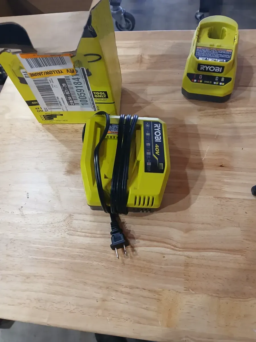 40V Lithium-Ion Rapid Charger - image 3