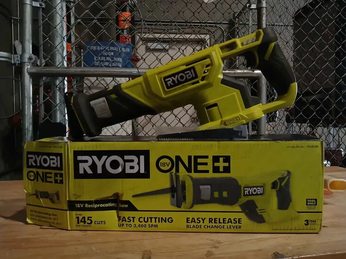 **NON FUNCTIONAL** ONE+ 18V Cordless Reciprocating Saw (Tool Only) - image 4