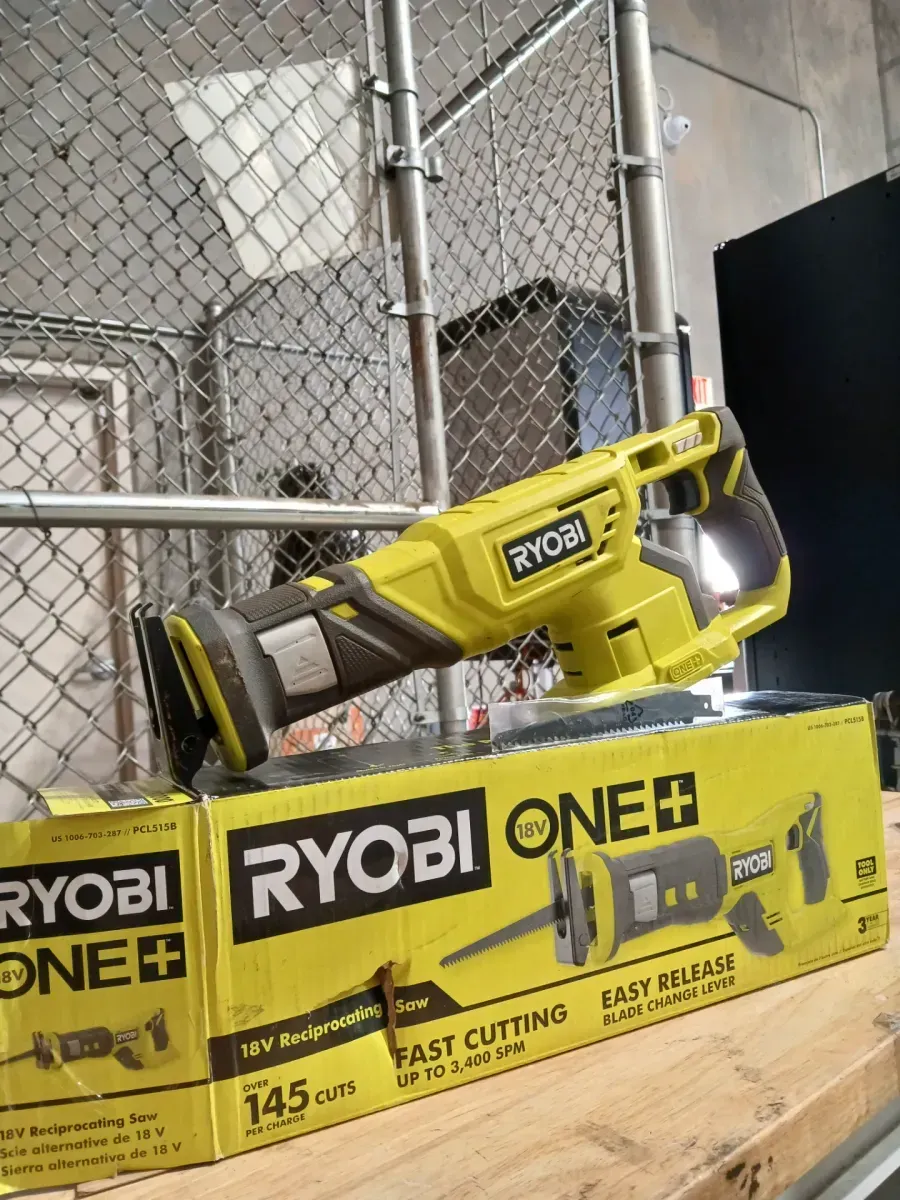 **NON FUNCTIONAL** ONE+ 18V Cordless Reciprocating Saw (Tool Only) - image 5