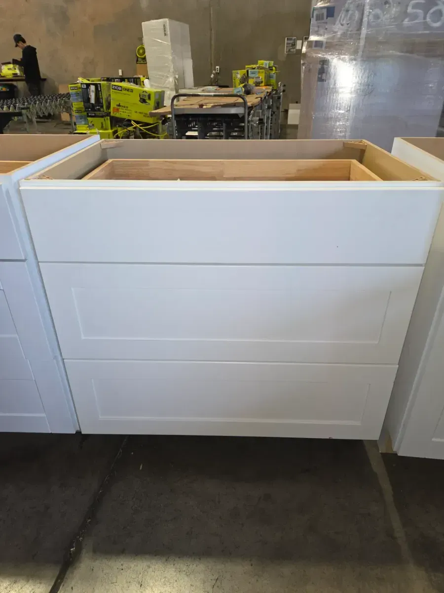 White Shaker Style Kitchen Base Cabinet Set - image 5