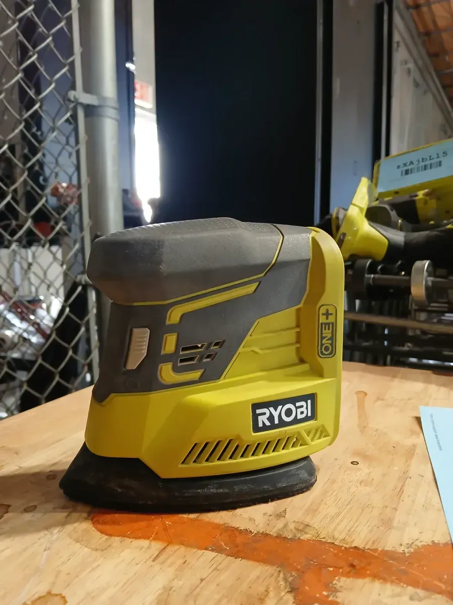 ***Non-functional***ONE+ 18V Cordless Corner Cat Finish Sander (Tool Only) - image 4