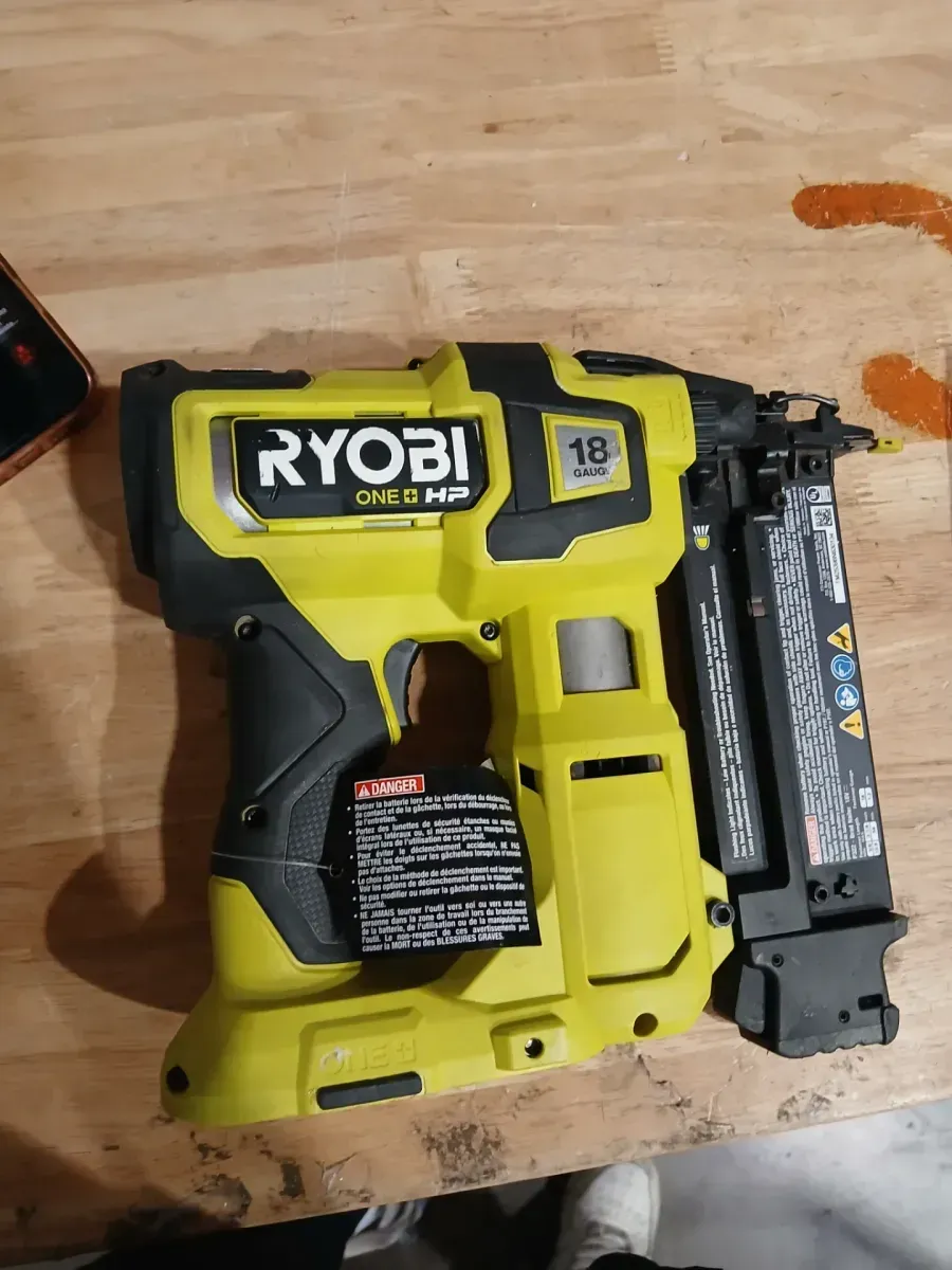 ***Non-functional***ONE+ HP 18V 18-Gauge Brushless Cordless AirStrike Brad Nailer (Tool Only) - image 4