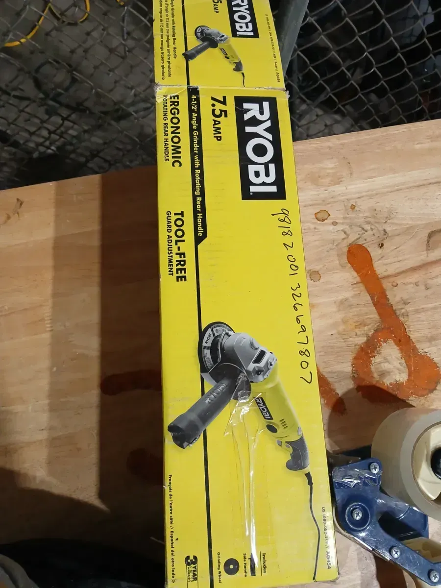 **NON FUNCTIONAL** 7.5 Amp 4-1/2 in. Corded Angle Grinder with Rotating Rear Handle - image 4