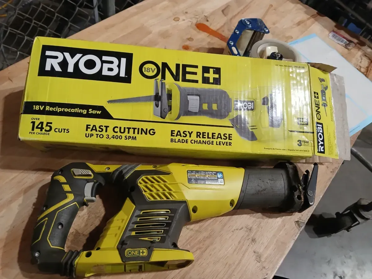 **NON FUNCTIONAL** ONE+ 18V Cordless Reciprocating Saw (Tool Only) - image 2