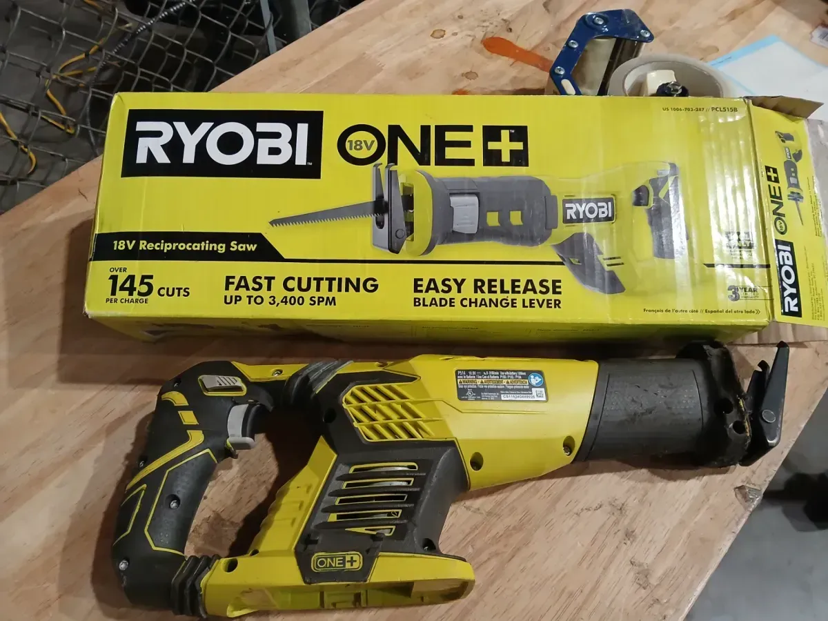 **NON FUNCTIONAL** ONE+ 18V Cordless Reciprocating Saw (Tool Only) - image 3