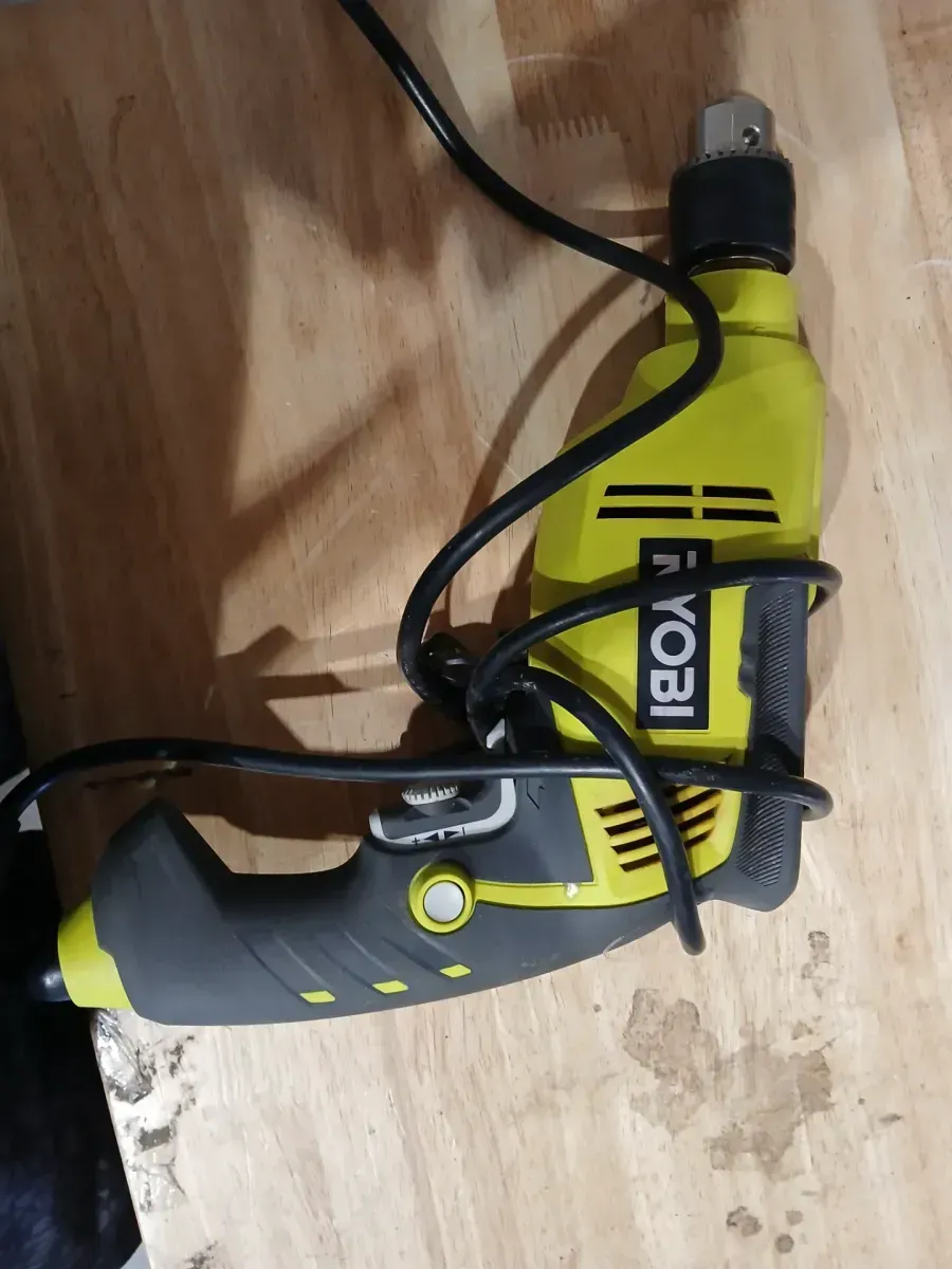 **NON FUNCTIONAL**6.2 Amp Corded 5/8 in. Variable Speed Hammer Drill - image 2