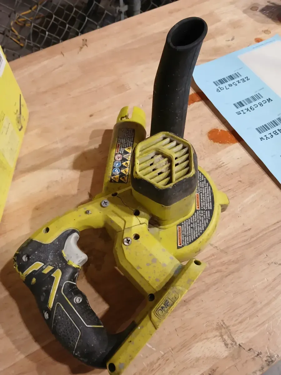 **non functional** ONE+ 18V Cordless Compact Workshop Blower (Tool Only) - image 4