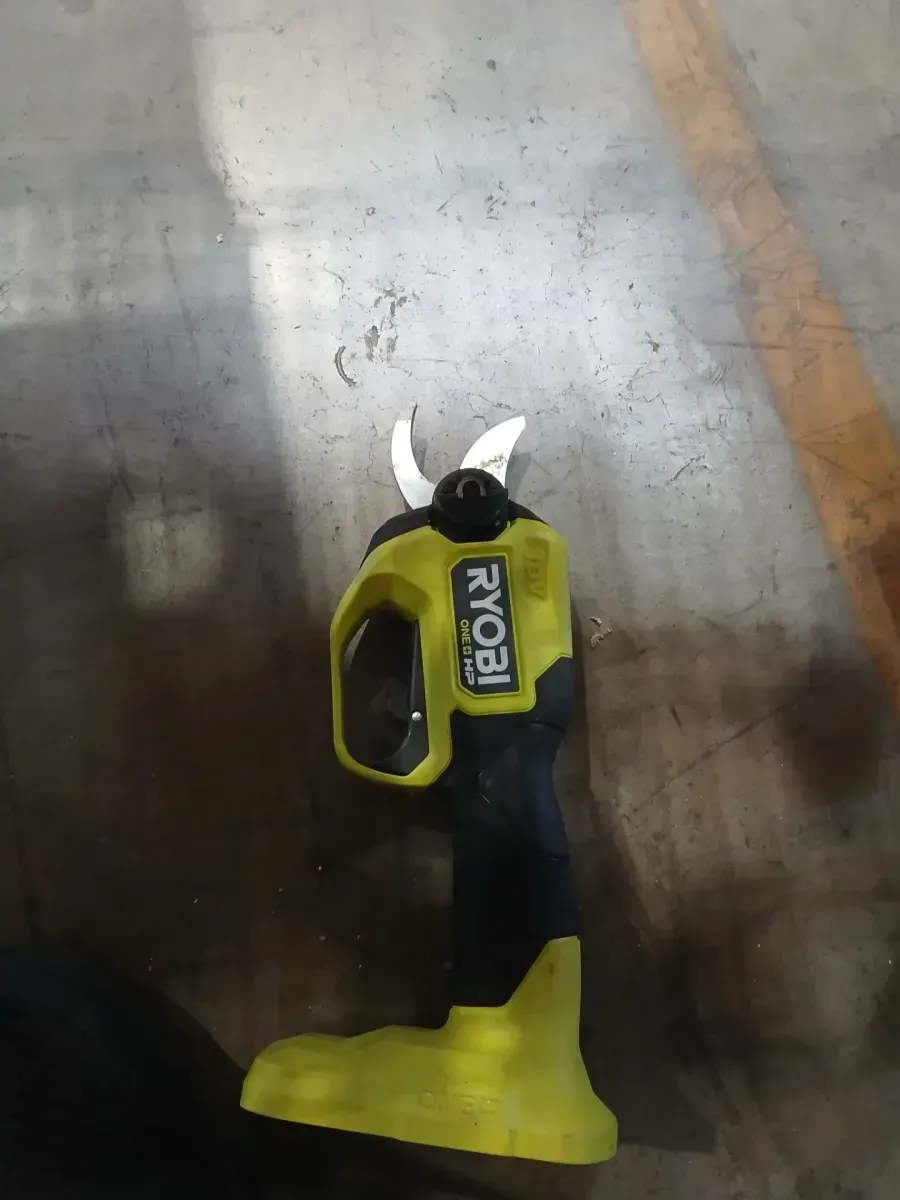 ***Non-functional***ONE+ HP 18V Brushless Cordless Pruner (Tool Only) - image 2