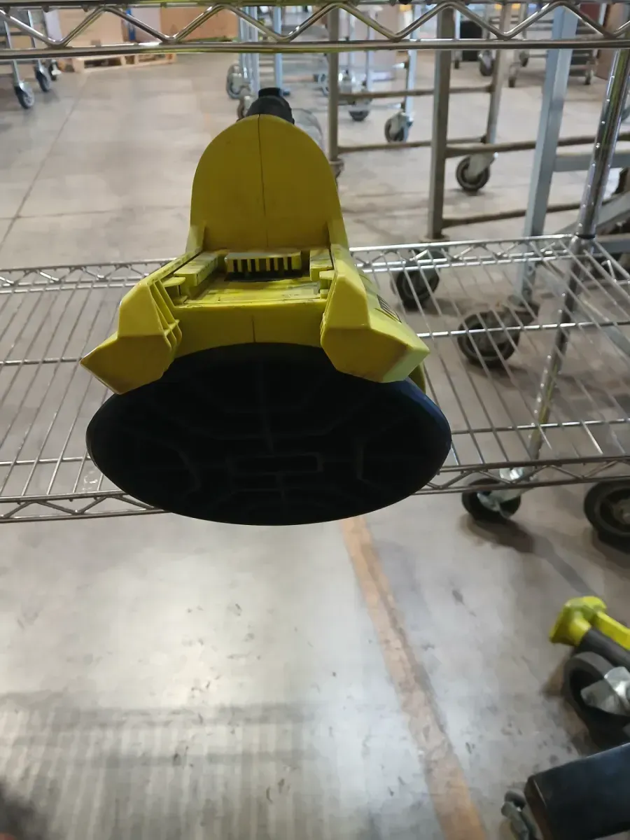 *** non functional 40V HP Brushless Whisper Series 160 MPH 650 CFM Cordless Battery Leaf Blower with 4.0 Ah Battery and Charger - image 4