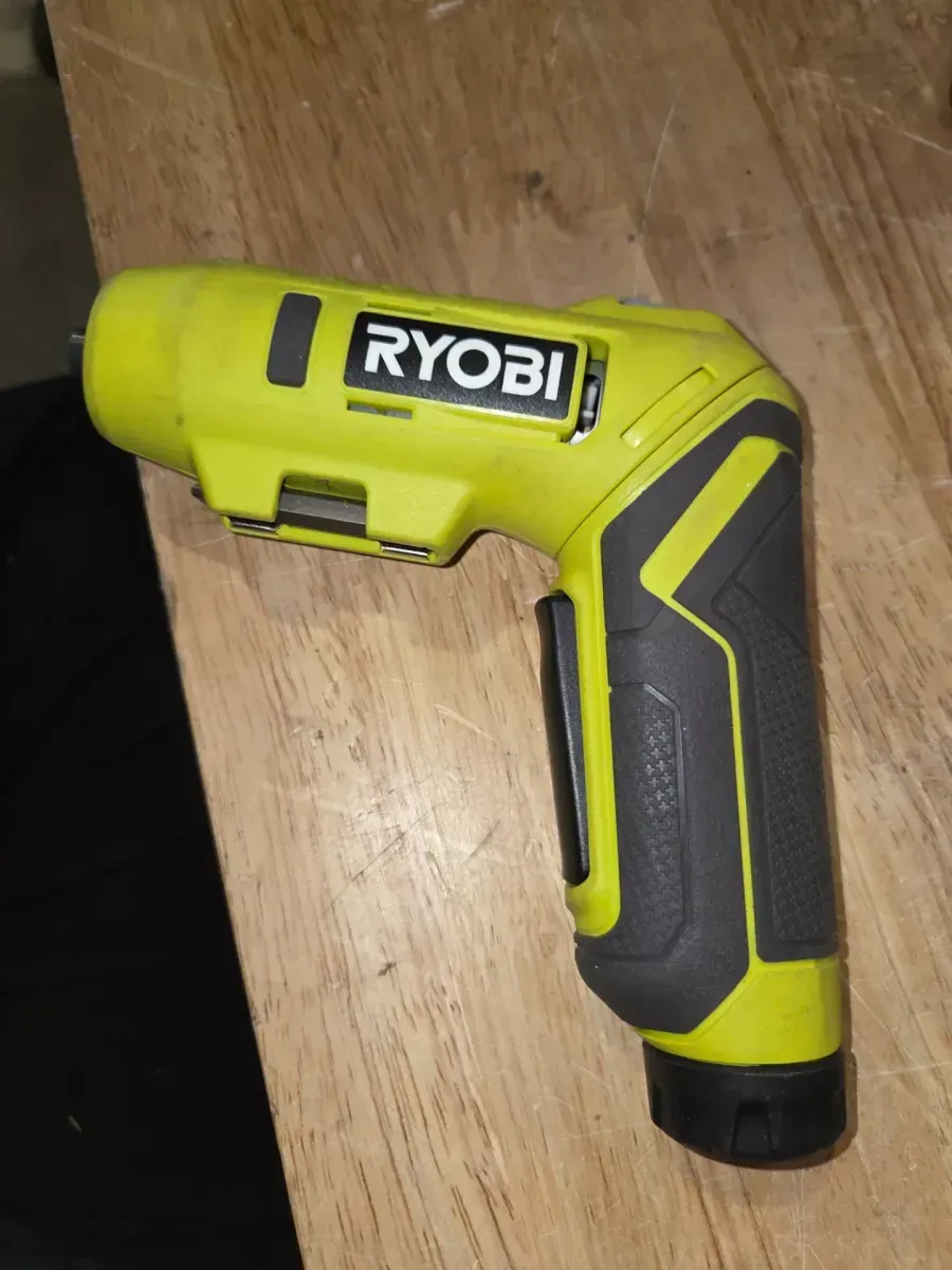 ***non functional missing battery and charging cable USB Lithium Screwdriver Kit with 2.0 Ah USB Lithium Battery and Charging Cable - image 2