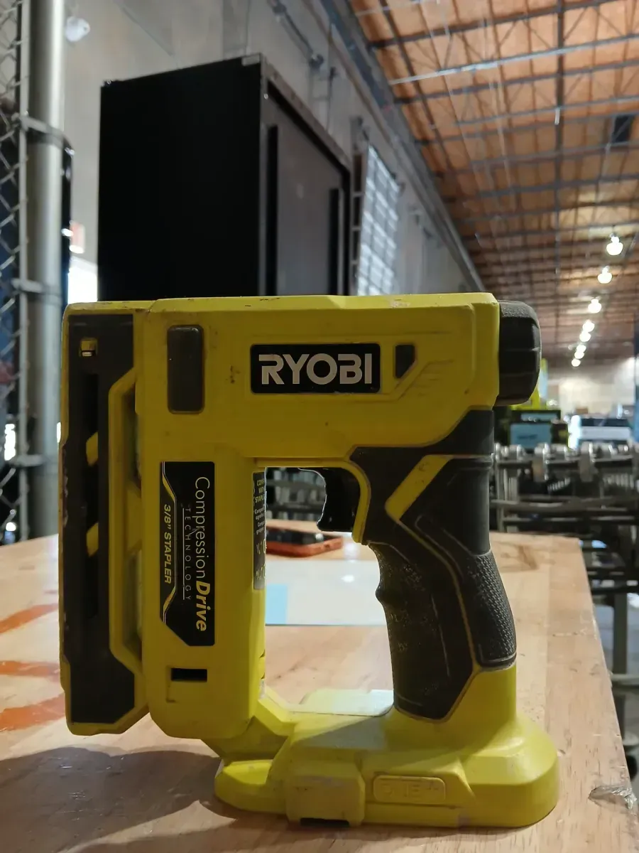 ONE+ 18V Compression Drive Cordless 3/8 in. Crown Stapler - image 4