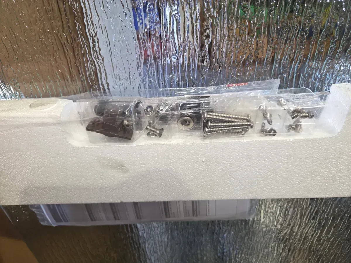 27-3/8 in. x 63-1/8 in. x 1/4 in. (6mm) Frameless Pivoting Shower Door Glass Panel in Rain (For 30-33 in. Doors) - image 4