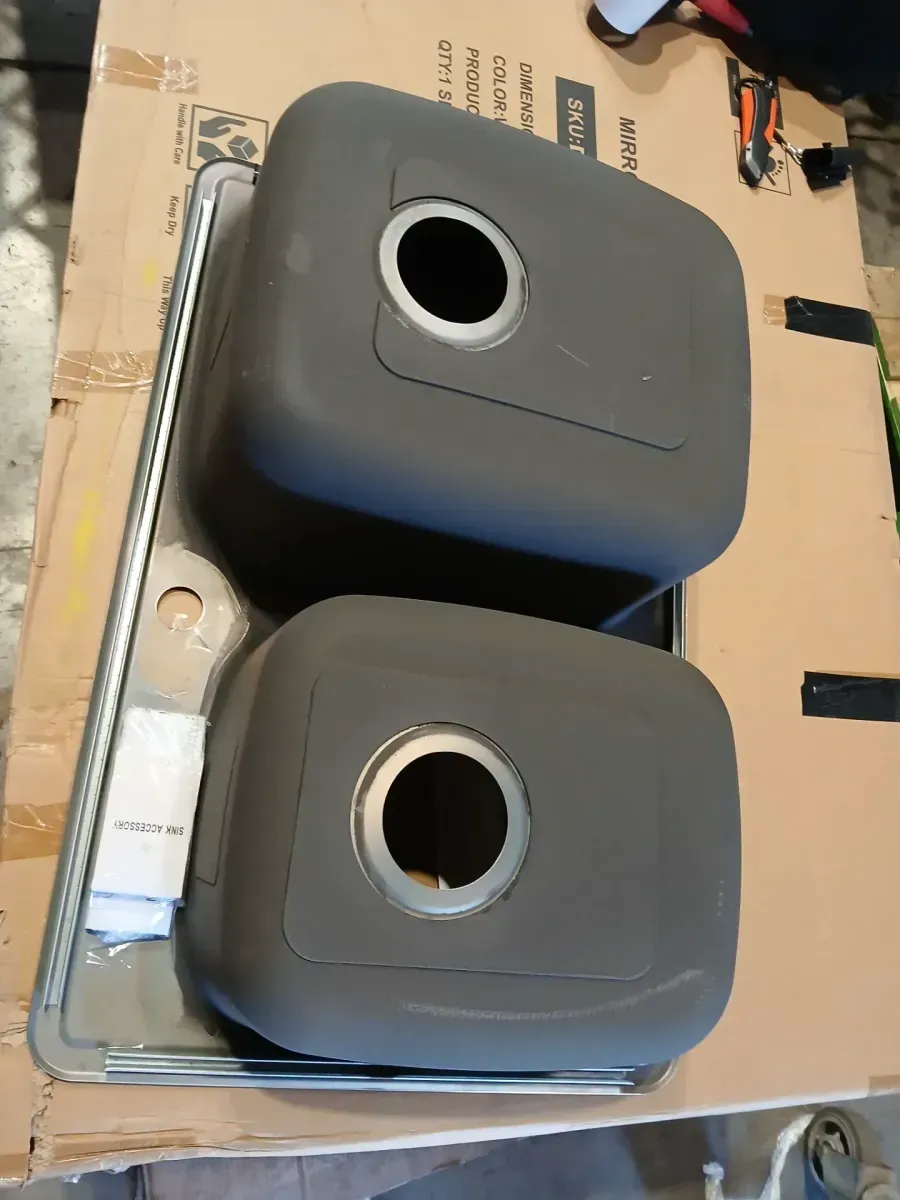 Top Mount Drop-In 18-Gauge Stainless Steel 33 in. x 22 in. x 9 in. Deep 1-Faucet Hole Double Bowl 60/40 Kitchen Sink - image 4